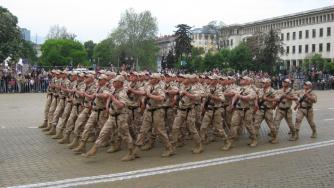 САЩ с подкрепа от над 7 млн. долара за армията ни