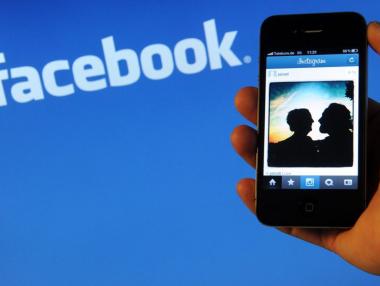 Съдят Facebook заради злоупотреба