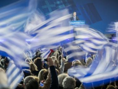 Twitter разведрява кризата в Гърция с Grexit песни