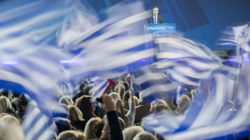 Twitter разведрява кризата в Гърция с Grexit песни