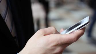 Роумингът в ЕС може да отпадне от 2017 г.