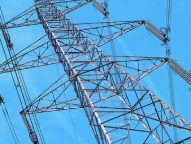 Сагата с цената на тока влиза в пленарна зала