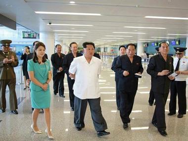 Ким Чен-ун откри нов терминал на Летище Пхенян
