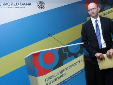 СБ: Спадът на населението да се компенсира с поизводителност