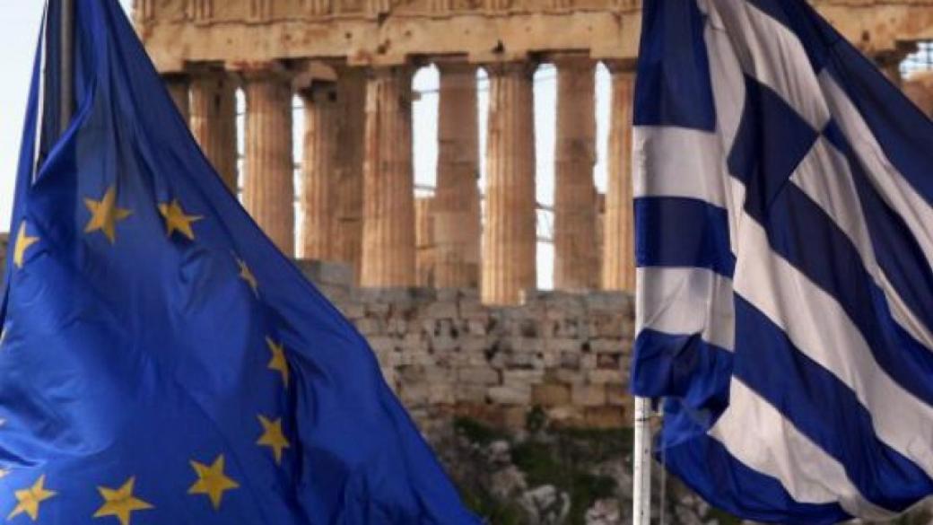 Гърция коленичи пред кредиторите (обновена)