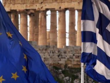 Гърция коленичи пред кредиторите (обновена)