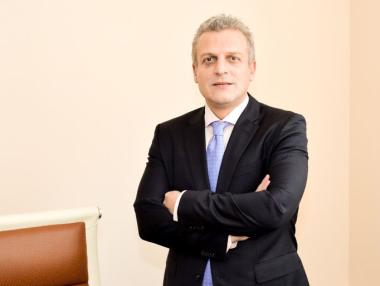 Приватизацията на болници се отлага