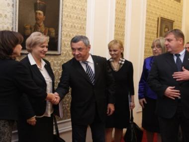ПФ решава дали остава в управлението