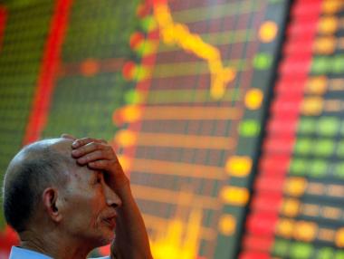 Китай забрани сделки на борсата за над 5% от дружества