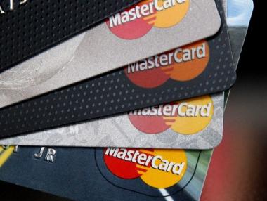 ЕС обвинява MasterCard за високи цени