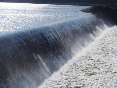 България застрашена от наказателна процедура на ЕК заради ВЕЦ