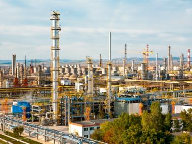 Работещите в рафинериите с най-високи заплати у нас
