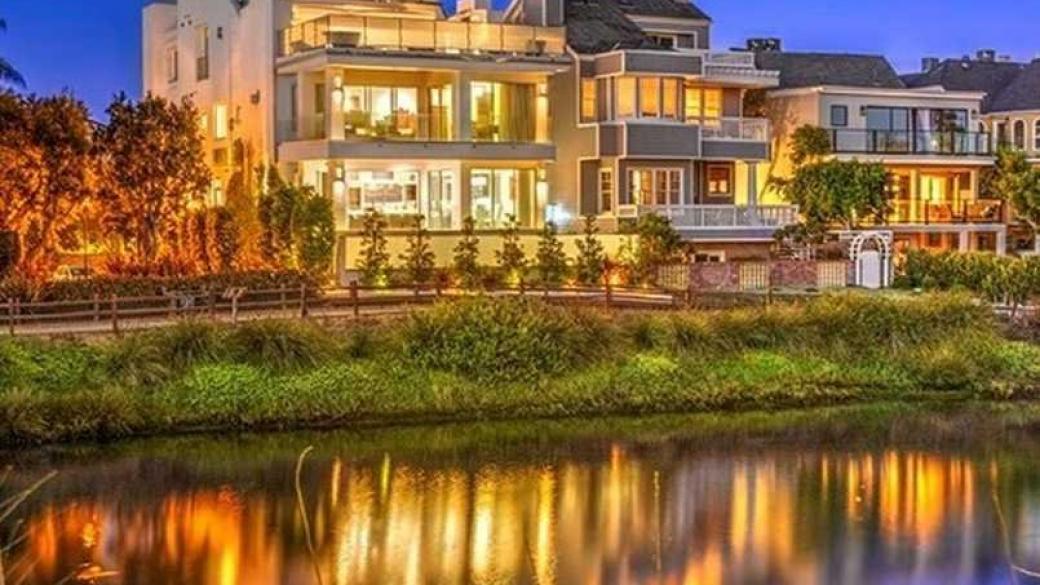 Ван Дам продава къща за $9,99 млн.