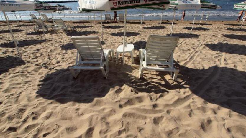 Касови бележки за чадърите и шезлонзите по плажа