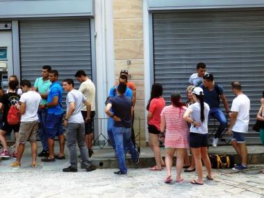 Гръцките банки отварят в понеделник