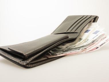 Обсъжда се минималната заплата да е до 55% от средната