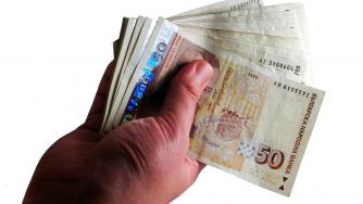 Рекордно поевтиняване на заемите през лятото