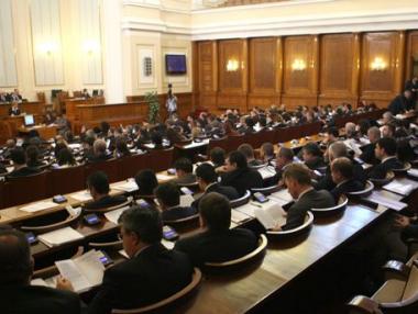 Държавата вече няма да внася 12% във фонд „Пенсии“