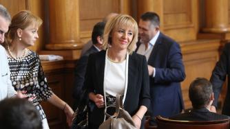 Мая Манолова е новият омбудсман на държавата
