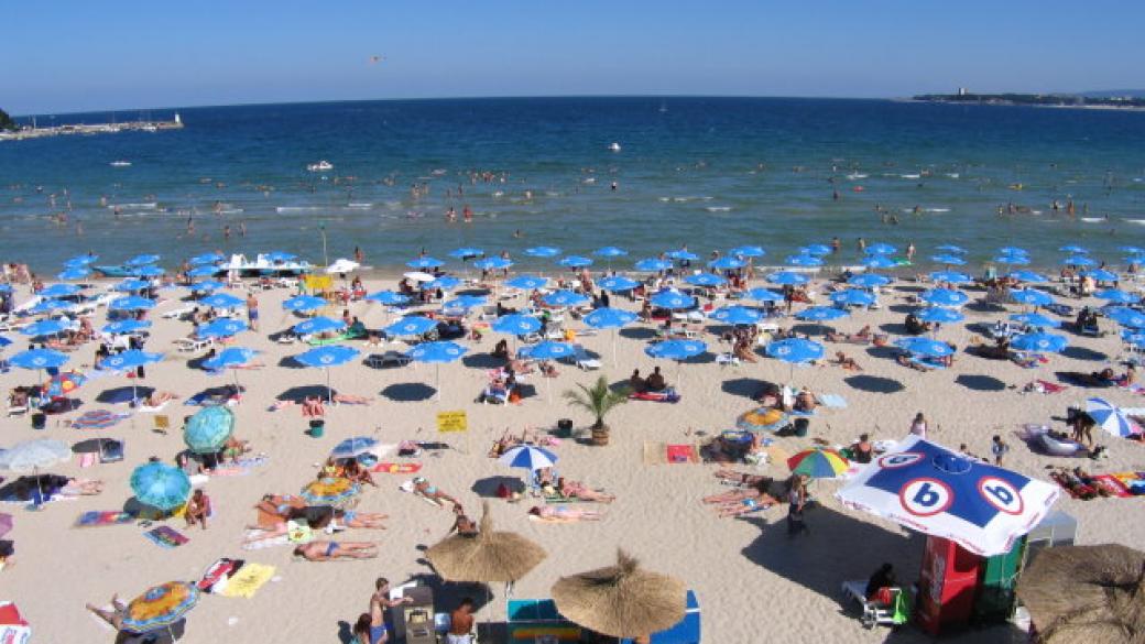 3 плажа с прекратени концесии заради платените чадъри