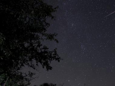 Наблюдаваме метеоритния поток „Персеиди“