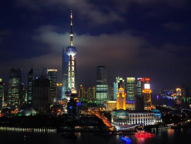 Китай преминава към забавен, но стабилен ръст