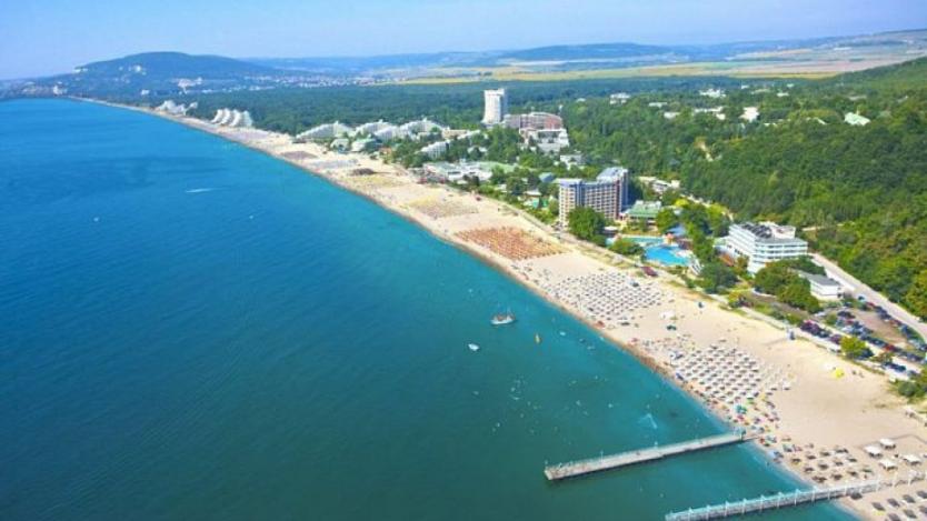 Морето през септември с над 30% по-евтино