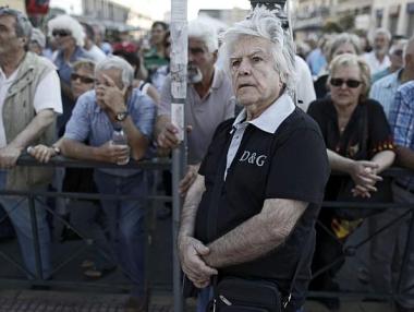 393 евро ще бъде минималната пенсия в Гърция