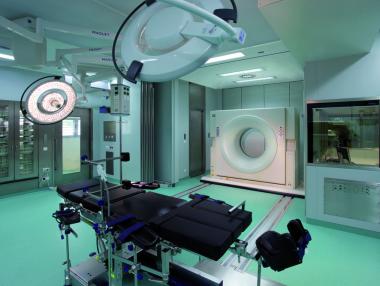 Здравната каса дължи 100 млн. лв. за лечение в чужбина