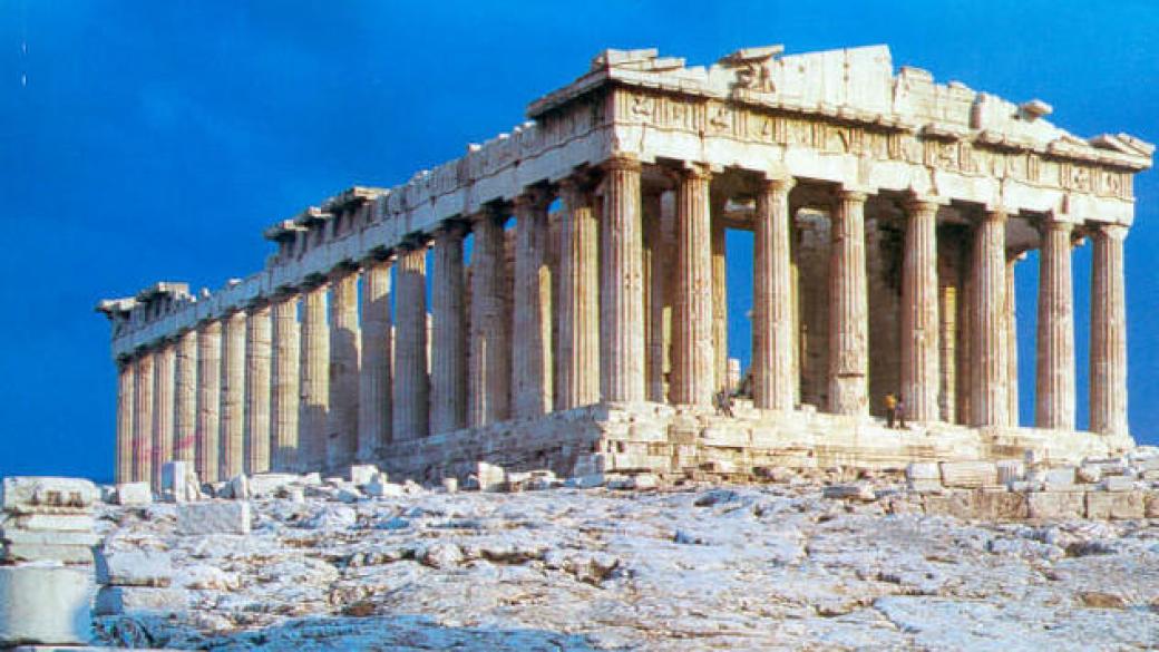 Защо туристите все още предпочитат Гърция и избягват Турция