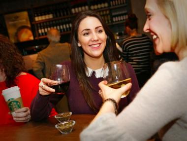 Starbucks предлага алкохол и тапас