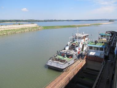 Поставят 20 нови фара по Дунав