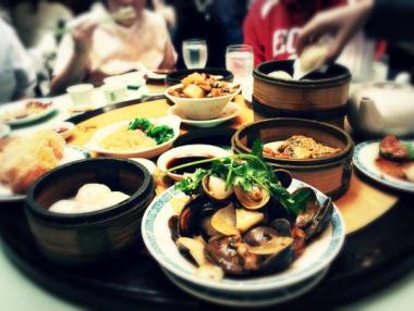 Българите се задоволяват с по-скромна трапеза