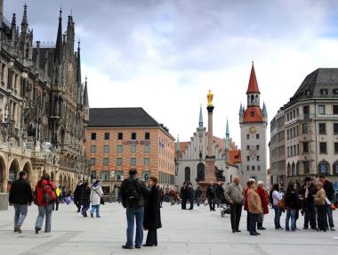 Колко българи работят в Германия?