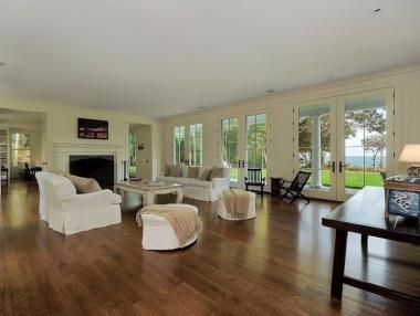 Къщата в Хамптънс, където почива семейство Клинтън