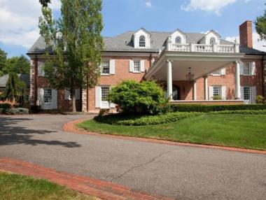 Алиша Кийс продава имението си в Ню Джърси