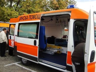 Ще ни лекуват по телефона, докато чакаме линейка