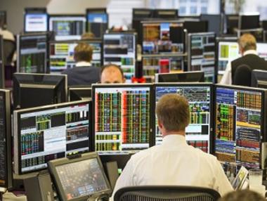 Китайските фондови борси отбелязват спад