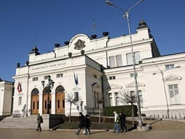 Искат увеличаване на митническата полиция