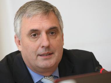 Корупцията е факт, защото липсва обществен натиск