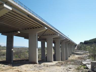 Възстановяват се ремонтите по „Тракия“