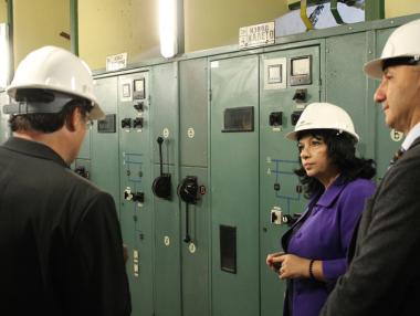 Продължават проверките на енергийните фирми