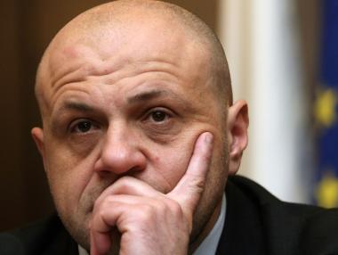 Горивата у нас се търгуват с около 50 ст. надценка на литър