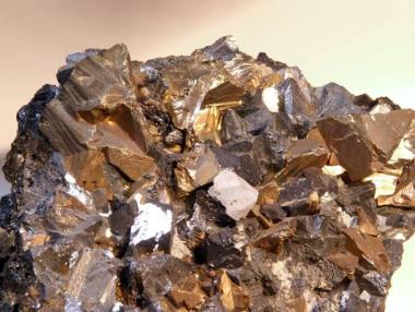 „Дънди Прешъс“ ще инвестира над $1.3 млн. в търсене на метали