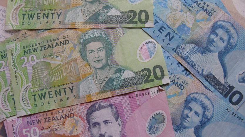 Новозеландският долар потъна