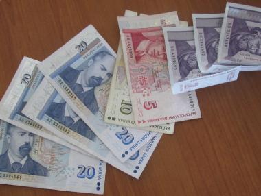 Няма да достигнем средните доходи в Европа в близките 25 години