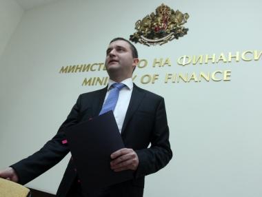 Предлагат нов таван за плащането в брой - 5000 лв.