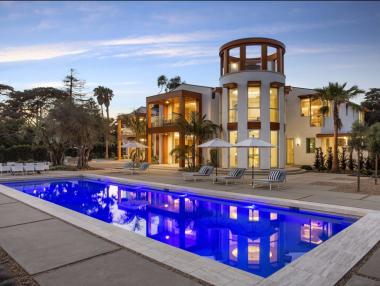 Бивш шеф в Apple продава „умна къща” за $35 млн.