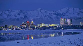 Всеки жител на Аляска ще получи по $2000 от петрол