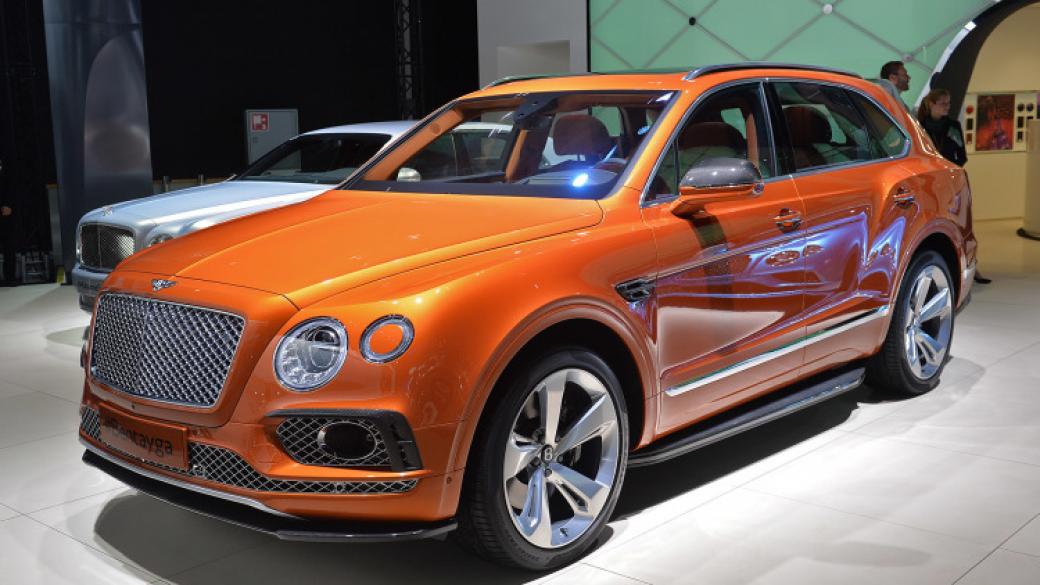 Кралица Елизабет II ще кара първото Bentley Bentayga